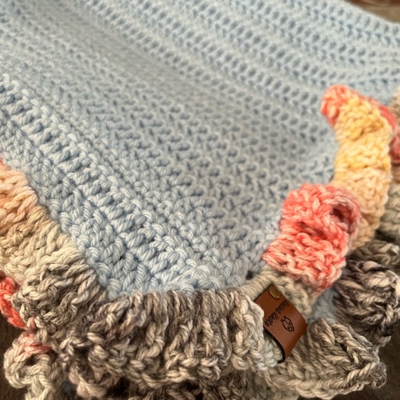 Blue Textured Knit Blanket with Ruffled Edge - Picture 1 of 2